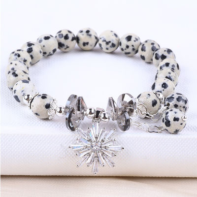 Gemstone 8mm Round Dalamation Jaspisch mit Schneeflocken Zauberperlen Armband zum Geschenken