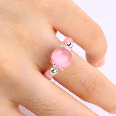 4mm Handgemachter Edelstein Perlenring Verstellbarer Elastischer Rosa Katzen-Augen-Stein-Ring Für die Party täglich zu tragen