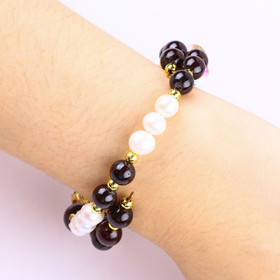 Custom DIY 8MM Granat und weiße Perle mit Blumen-Spacer-Perle Doppel-Armband für tägliches Tragen