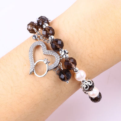 Natürliches Rauchquarz und weiße Perle Reiki Heilende Elastizitäts-Herz-Charme Stretch-Armband