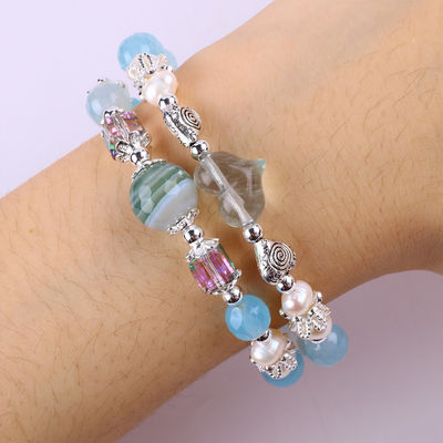 8 mm mehrfaches Blau-Agat-Rundform-Perlen und weißes Süßwasser-Perlen-Verstellbares Armband