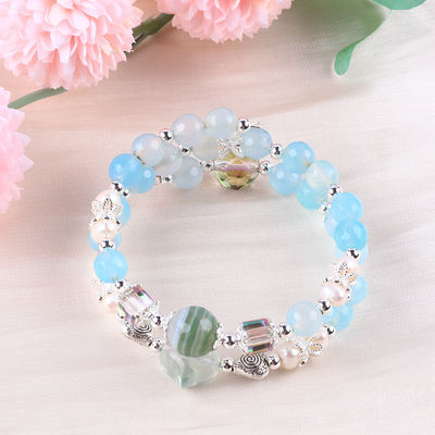 8 mm mehrfaches Blau-Agat-Rundform-Perlen und weißes Süßwasser-Perlen-Verstellbares Armband