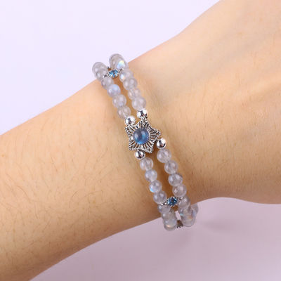 Handgefertigtes Mondstein-Brässe-Armband Natürlicher Mondstein-Armband Verstellbarer Zauber-Armband Für die Party täglich zu tragen