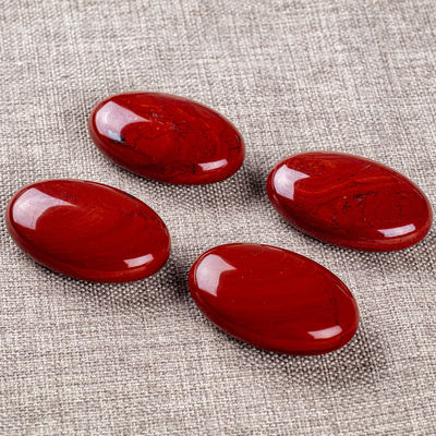 Natürlicher roter Jaspis Palmstein Heilung Polster Tasche Roter Jaspis Felssteine Unregelmäßiger Sorgenstein Angstfreigabe
