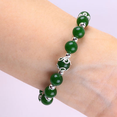 8MM Dunkler grüner Jade Stein mit Spinner Blumen Charme spirituelle Heilung Runde Form Stretch Perlen Armband