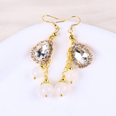 10 mm 8 mm Naturkristall weißer Achat mit funkelndem Tränendropfen Charme Dangle Perlenohrring