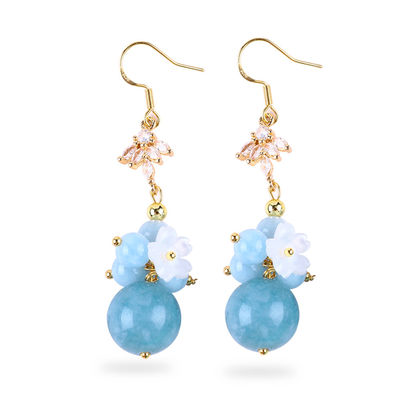Custom DIY Kristall Aquamarin mit Weißblumen Charme Runde Form Perlen Ohrringe für täglichen Gebrauch