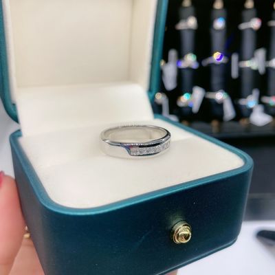 18k Gold Moissanite Diamant Verlobungsring angepasste Farbe
