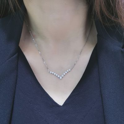 18k Gold Moissanite Diamant Lächeln Halskette Anhänger zum Geschenken